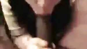 Mamie chevauche un jeune coq sexe coqnu