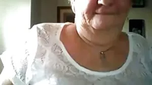 Une femme vidéo de sexe amateur fait son mari