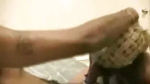 Femme triche porn ados sexe avec balayeuse